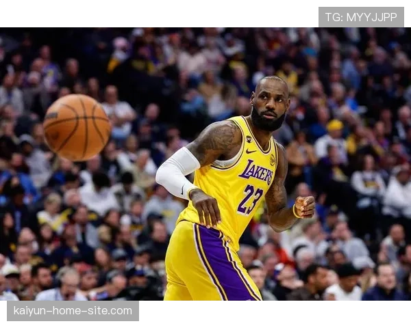 湖人险胜独行侠守住第五 詹姆斯末节领导力再度显现